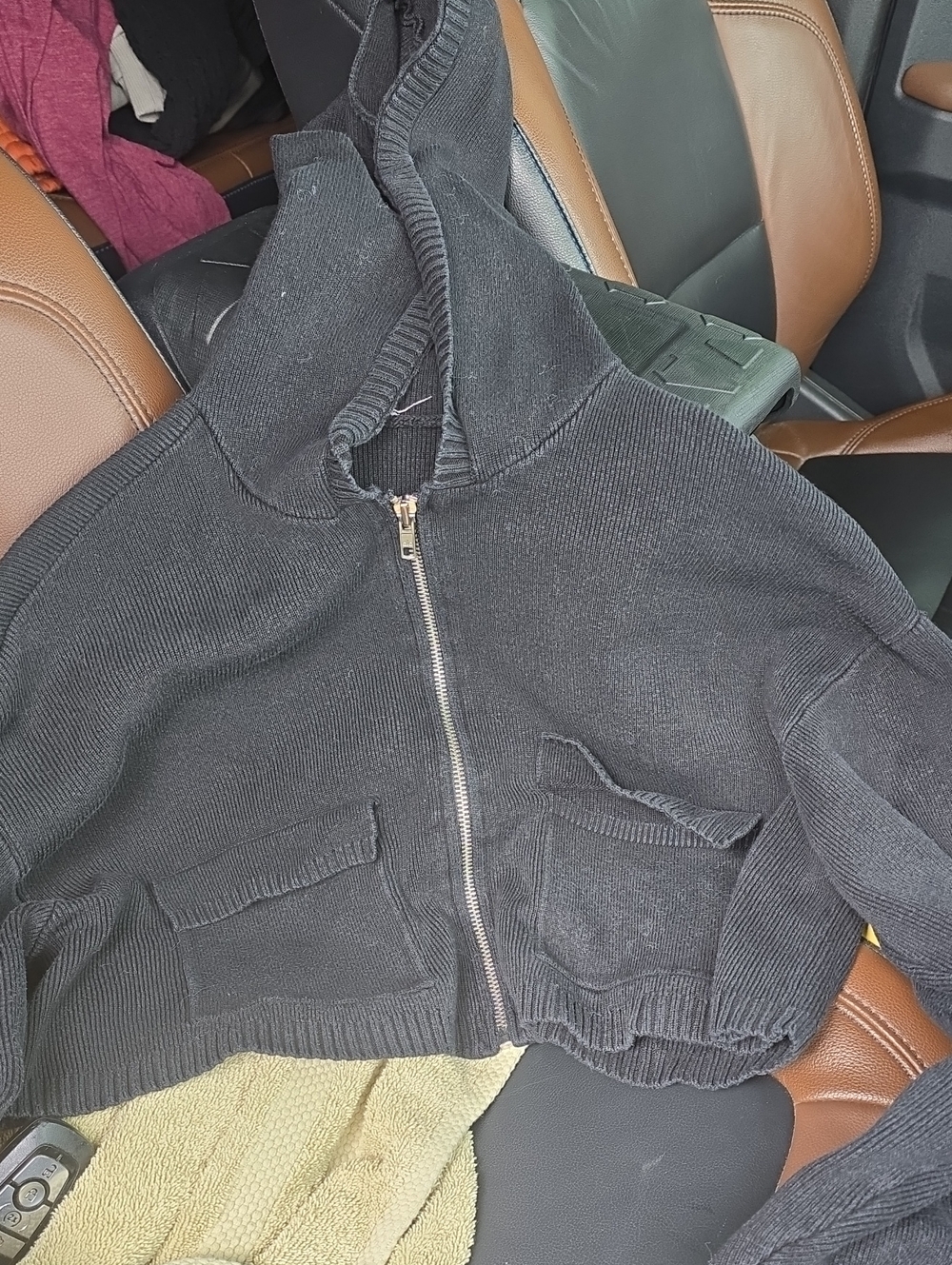 ALO Yoga Black Hooded Zip-Up Cropped Sweatshirt Like Brand New Small Beautiful